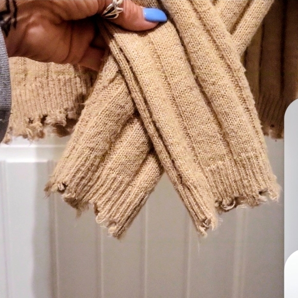 Freshman 1996 Tan L/S Frayed Sweater Size XS - Picture 4 of 6